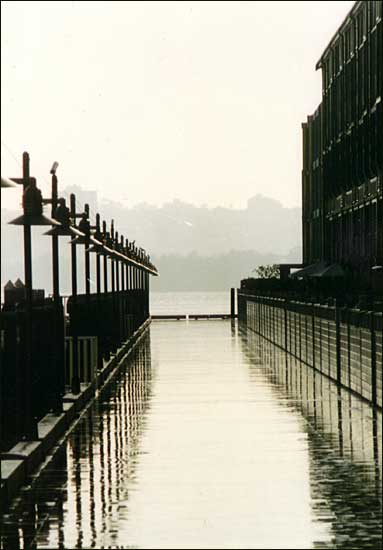 Wharf at Woolloomooloo, Sydney, May 2003