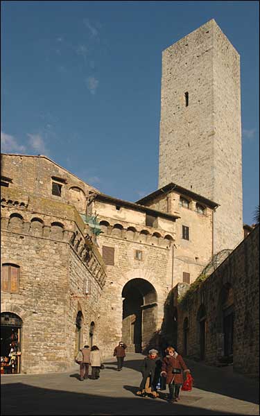 San Gimignano, February 14th, 2005